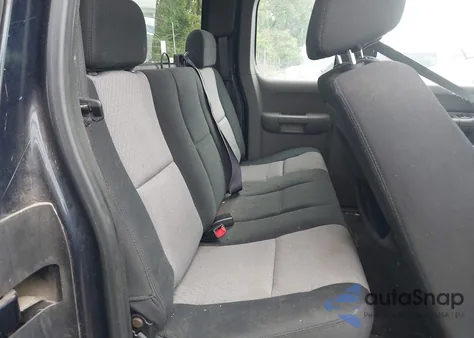 2007 Chevrolet Silverado 1500 Work Truck z USA, uszkodzony, nr VIN 1GCEC19X77Z646614